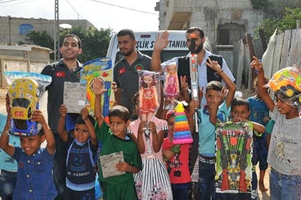 Gazze’de Bayram Bir Başka…