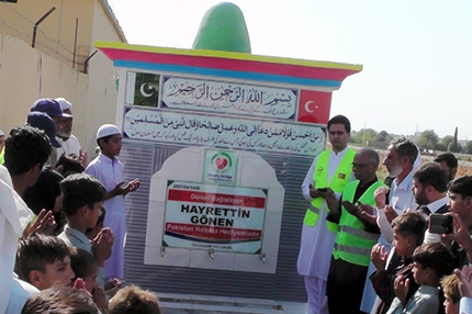 Pakistan Hamidiye Çeşmeleri can veriyor